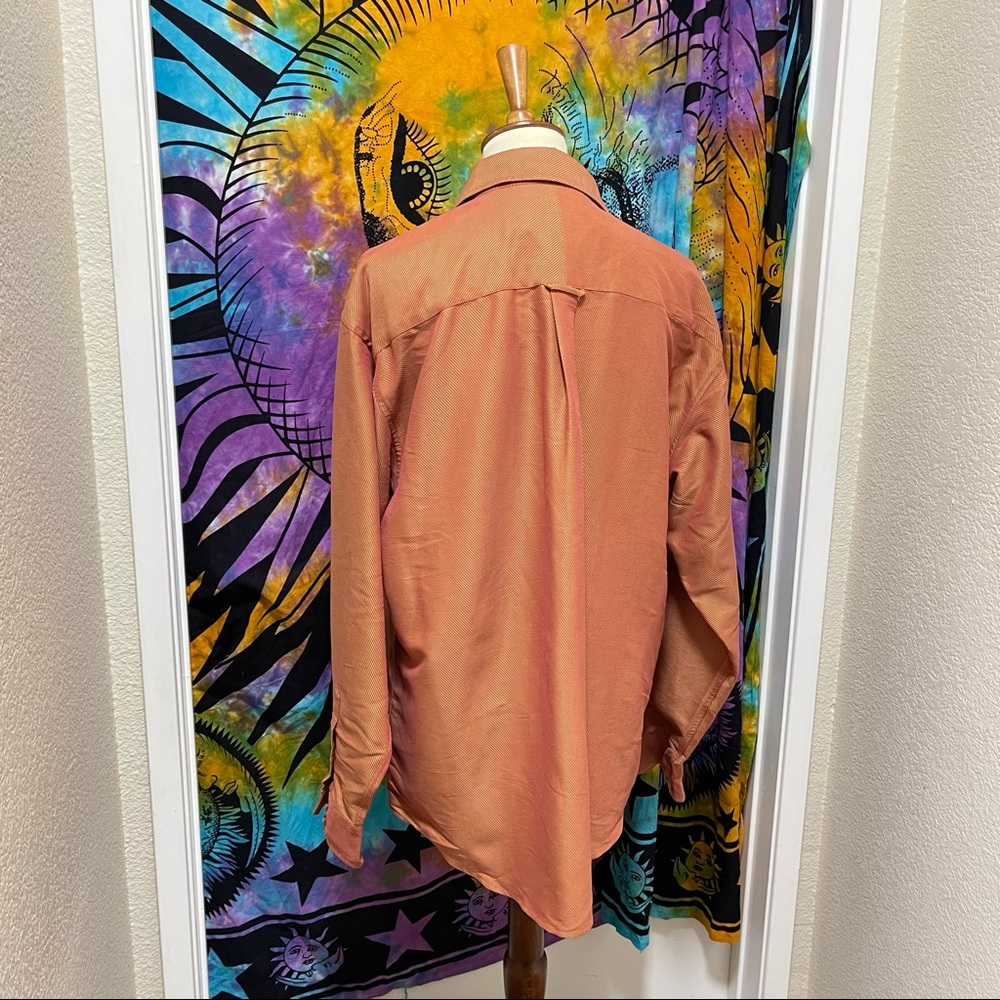 Beautiful Color Change Retro Button Top - image 6